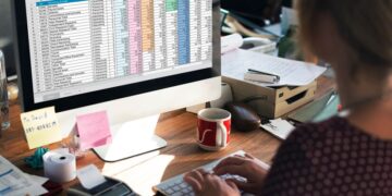Streamline Your Workforce: Top Payroll Software in the UAE